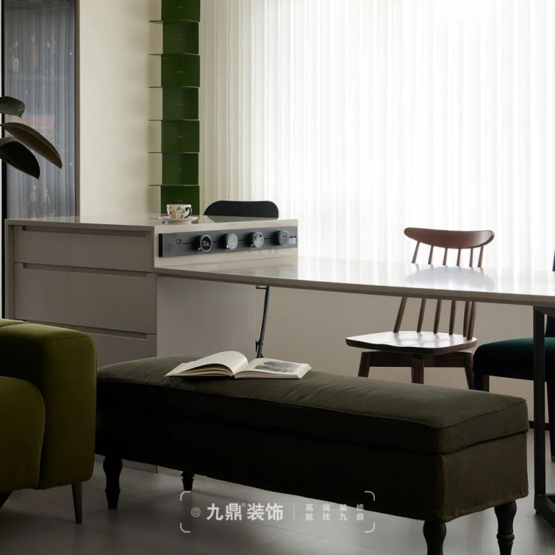 240㎡君望花苑現(xiàn)代簡約風(fēng)裝修案例 240㎡君望花苑現(xiàn)代簡約風(fēng)裝修案例